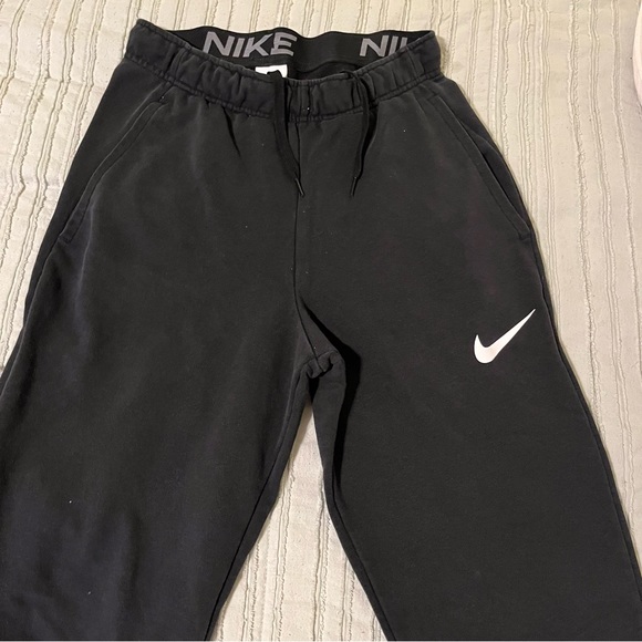Nike sweatpants bundle - Picture 4 of 4
